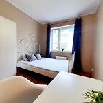Okrzei 12 *