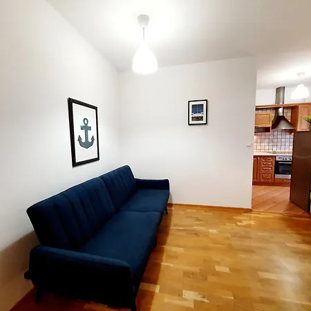 Apartment Okrzei 12 *