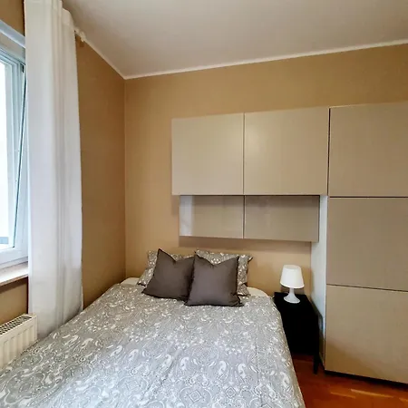Appartement Okrzei 12 & Parking